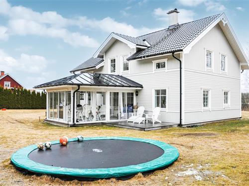 Holiday Home/Apartment - 8 persons -  - Grava-Rud - Karlstad/Grava Rud - 655 91 - Karlstad