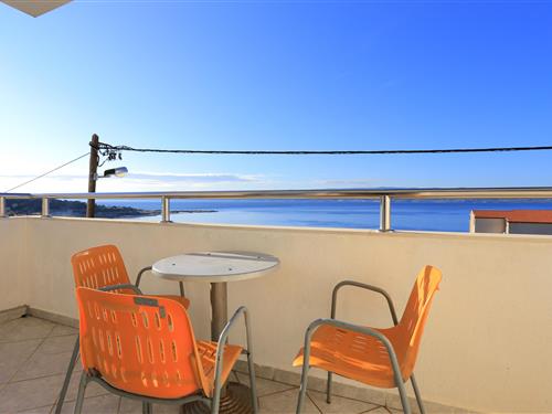 Holiday Home/Apartment - 9 persons -  - Mali Rat - 21315 - Mali Rat
