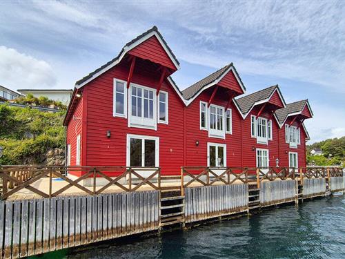 Holiday home - 8 persons -  - Lepsøyvegen - Bjørnafjorden - 5216 - Lepsøy