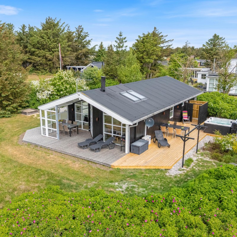 Sommerhus - 6 personer -  - Fyrmarken - Nr. Lyngvig - 6960 - Hvide Sande