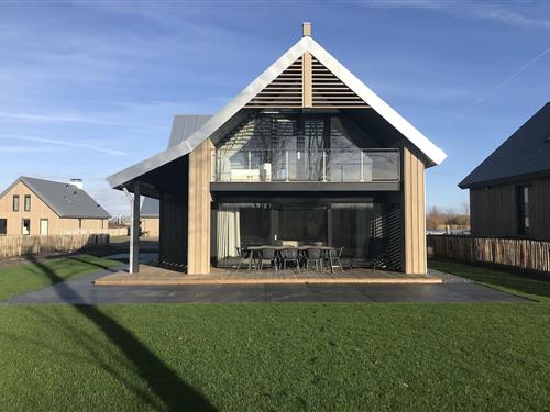 Holiday home - 8 persons -  - 4691PV - Tholen