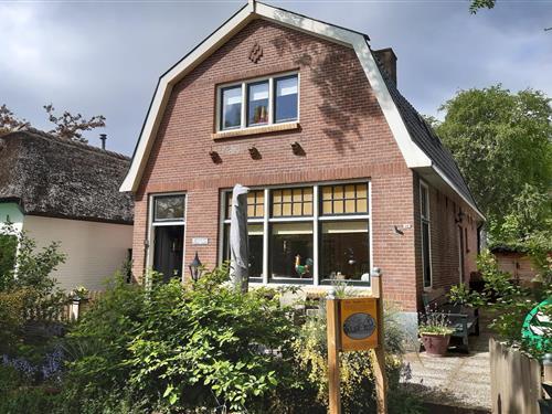 Holiday apartment - 3 persons -  - 8355BV - Giethoorn