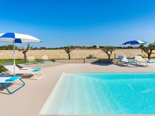 Holiday Home/Apartment - 4 persons -  - 96017 - Noto