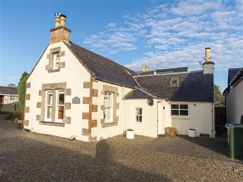 Holiday Home/Apartment - 6 persons -  - Inverness - IV2 4NR