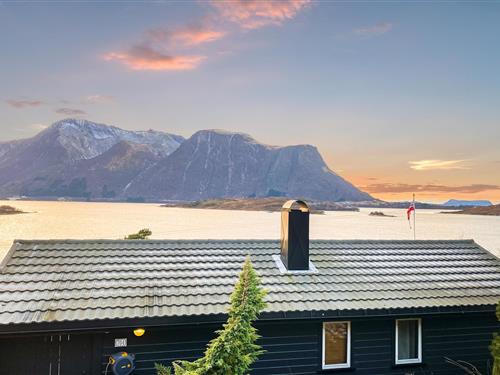 Sommerhus - 6 personer -  - Vatnefjordvegen - Ålesund - 6265 - Vatne