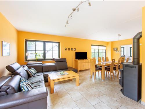 Holiday home - 20 persons -  - 98749 - Eisfeld