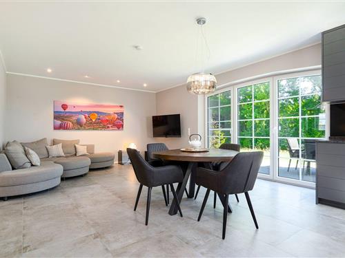 Holiday home - 4 persons -  - Am Sieltief - 26736 - Eilsum