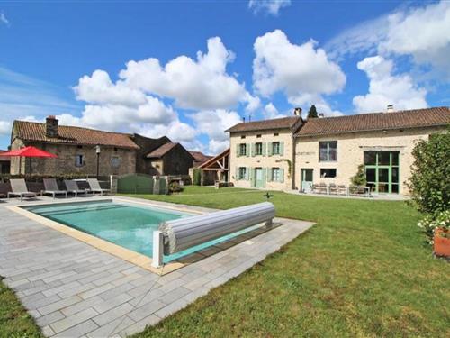 Ferienhaus - 13 Personen -  - 87140 - Compreignac