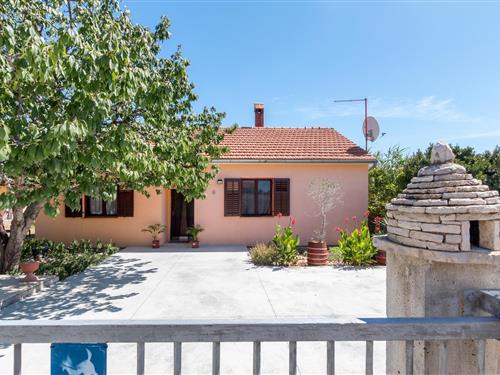 Holiday home - 4 persons -  - Majoli - Pula-Sikici - 52100 - Sikici