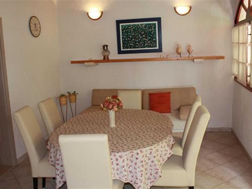 Holiday apartment - 5 persons -  - 21420 - Bol