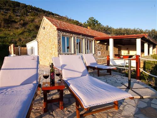 Holiday home - 6 persons -  - Put sv. Lucije b.b. - 21420 - Bol
