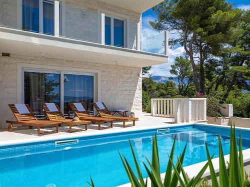 Feriehus - 8 personer -  - Fra Andrije Kacica Miosica - Otok Brac-Sumartin - 21425 - Sumartin