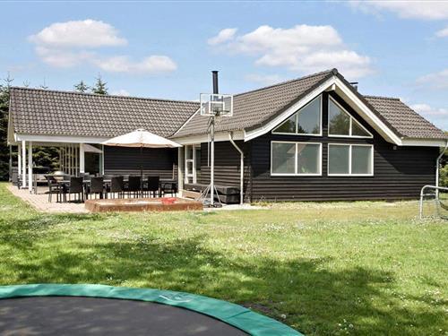 Holiday Home/Apartment - 14 persons -  - Bæverstien - Marielyst - 4873 - Væggerløse