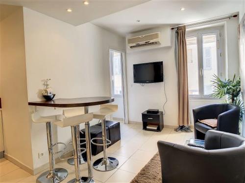 Holiday apartment - 2 persons -  - Cannes - 06400