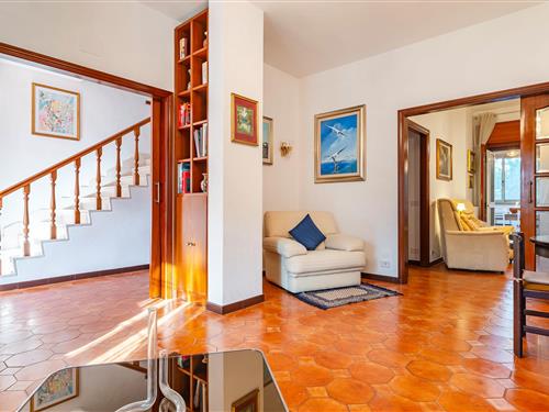 Holiday Home/Apartment - 9 persons -  - Trav. Corso Alcide de Gasperi, - 70125 - Bari