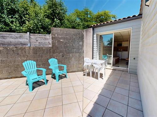 Holiday Home/Apartment - 2 persons -  - 85800 - Saint Gilles Croix De Vie