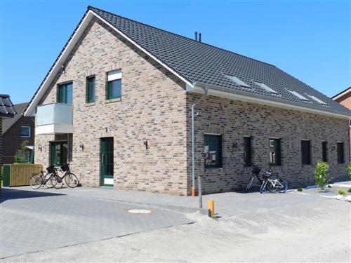 Holiday Home/Apartment - 9 persons -  - Hoddersdiek - 26969 - Burhave