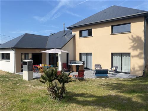 Holiday home - 10 persons -  - Denneville - 50580