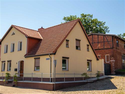 Holiday Home/Apartment - 3 persons -  - Breite Straße - 17438 - Wolgast