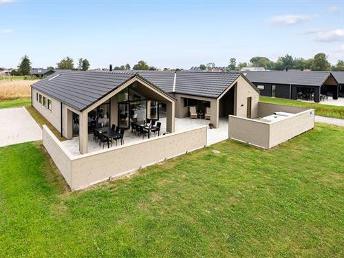 Holiday home - 14 persons -  - Strandkrogen - Hasmark - 5450 - Otterup