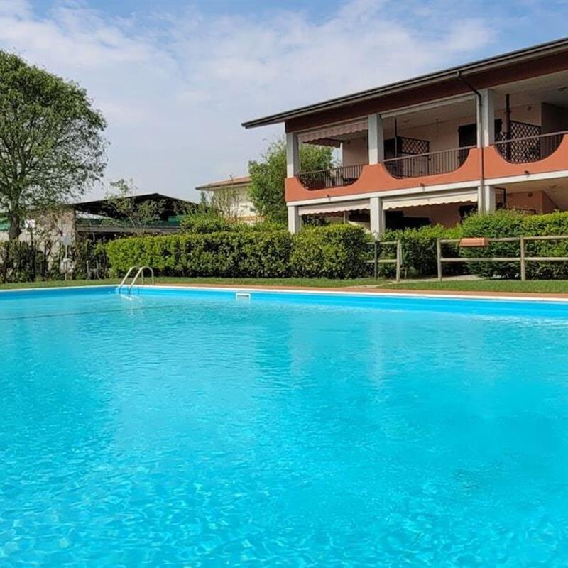 Sommerhus - 4 personer -  - 25015 - Desenzano Del Garda