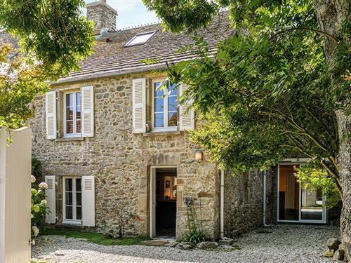 Holiday home - 6 persons -  - Rue Joignet - Saint-Germain-Des-Vaux - 50440 - St Germain Des Vaux