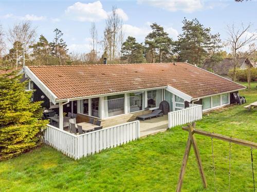 Sommerhus - 10 personer -  - Kabbelejevej - Marielyst - 4873 - Væggerløse