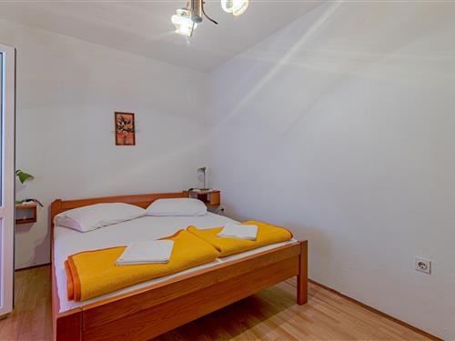 Holiday Home/Apartment - 2 persons -  - Vela Stiniva - 21466 - Vela Stiniva