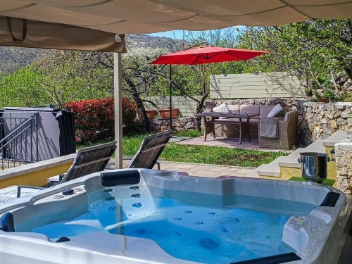 Feriehus - 3 personer -  - Veli Dol - Crikvenica-Krizisce - 51241 - Veli Dol