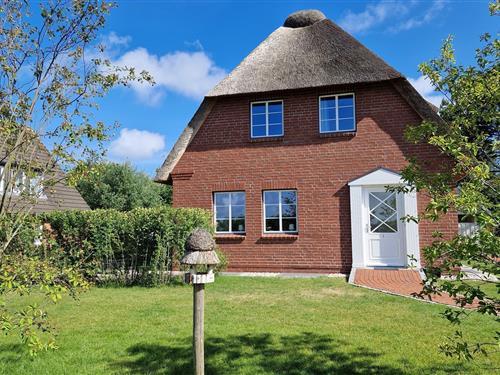 Holiday home - 6 persons -  - Strunwai - 25946 - Nebel