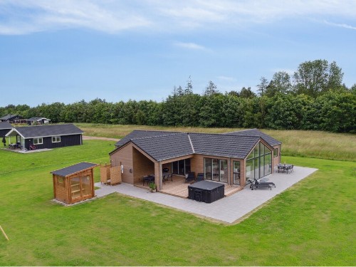 Holiday home - 12 persons -  - Aspargesvej - Marielyst - 4873 - Væggerløse