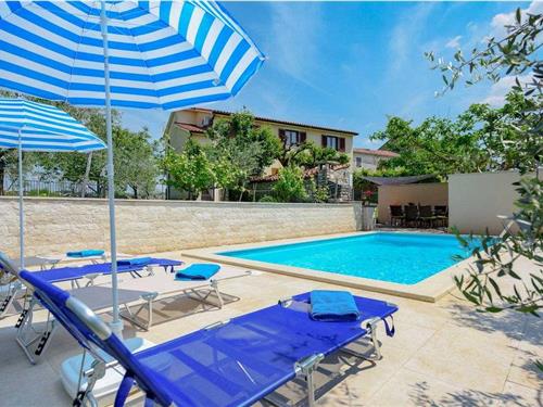 Holiday home - 8 persons -  - Kremenje - 52462 - Buje