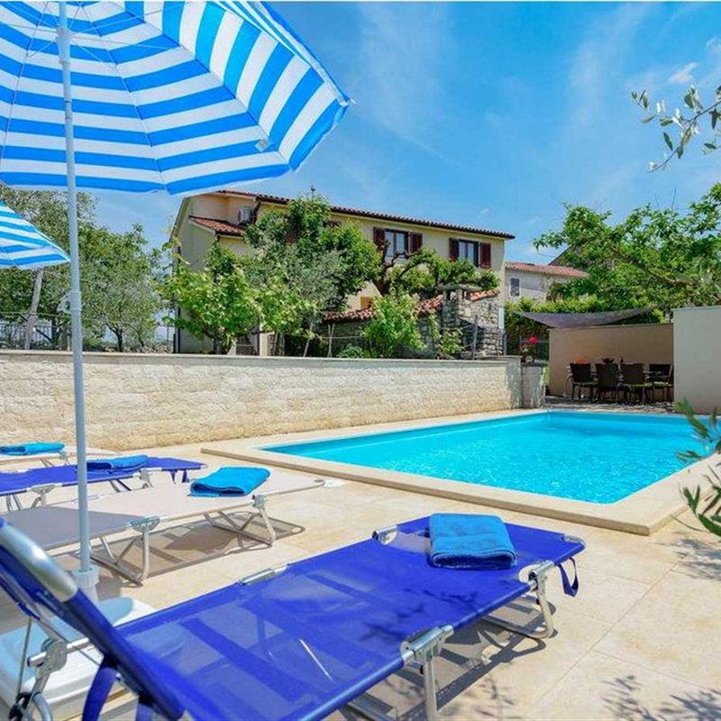 Sommerhus - 8 personer -  - Kremenje - 52462 - Buje