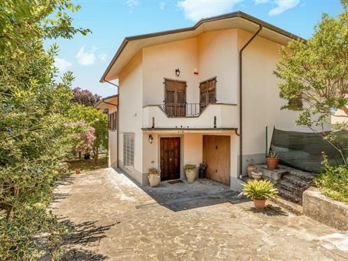 Ferienhaus - 10 Personen -  - Viale Anna Maria Adorni - 54013 - Fivizzano