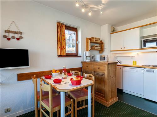 Holiday apartment - 4 persons -  - Les Menuires - 73440