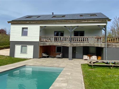 Sommerhus - 15 personer -  - 5377 - Somme Leuze