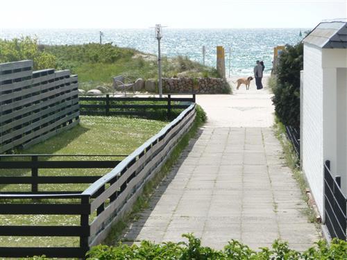 Holiday Home/Apartment - 4 persons -  - Stranddistelweg - 23769 - Burgtiefe-Südstrand