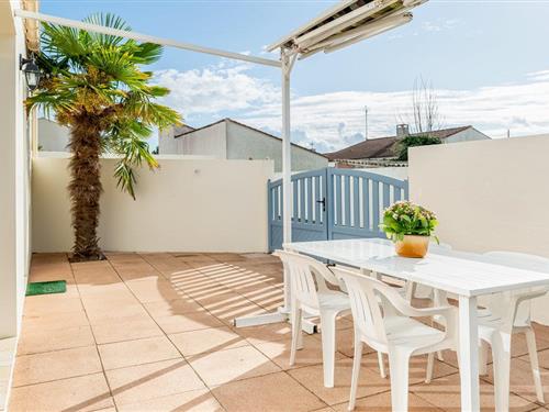 Holiday home - 6 persons -  - Allee Des Bleuets - 85460 - La Faute Sur Mer