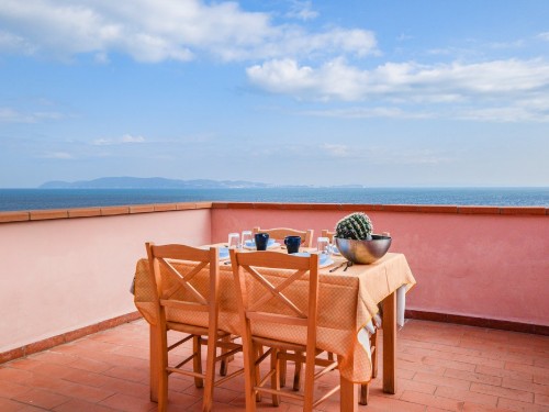 Fritidshus - 8 personer -  - Lungomare Vespucci snc - 57038 - Cavo