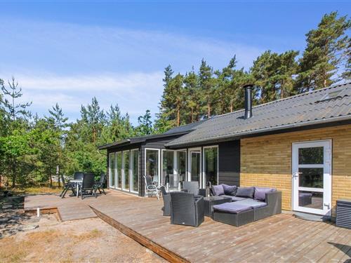 Sommerhus - 8 personer -  - Fyrreskoven - Sømarken - 3720 - Åkirkeby