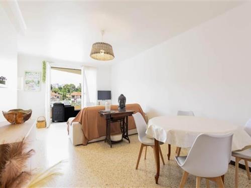 Semesterlägenhet - 4 personer -  - 06600 - Antibes