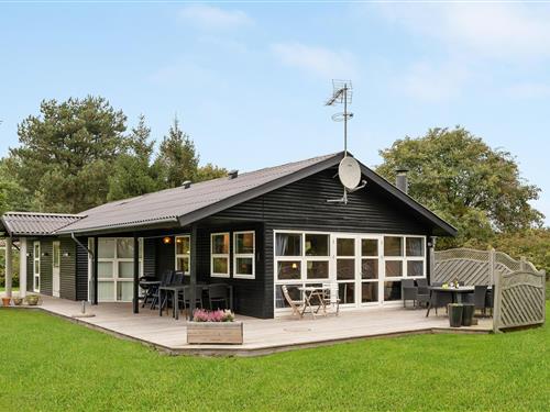 Sommerhus - 6 personer -  - Lupinvej - Marielyst - 4873 - Væggerløse