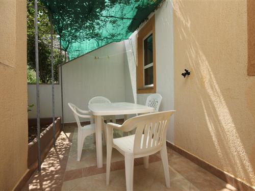 Holiday Home/Apartment - 6 persons -  - Metajna - 53296 - Metajna