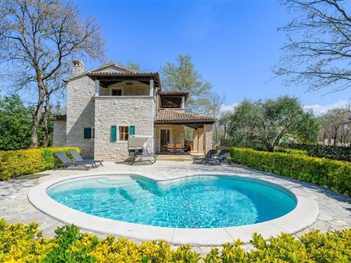 Villa - 8 persons -  - 52444 - Banki