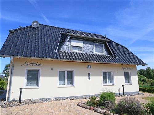 Holiday Home/Apartment - 5 persons -  - Zum Höft  21 d - 18586 - Mönchgut