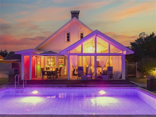 Holiday home - 8 persons -  - Falkenberg - 311 72