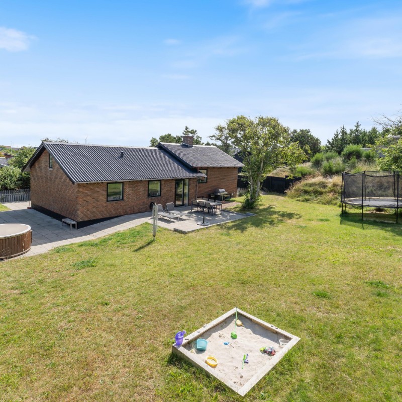 Sommerhus - 6 personer -  - Dakotavej - 6960 - Hvide Sande