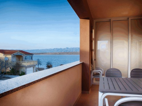 Holiday apartment - 4 persons -  - Ulica Bobovik XXI - 23234 - Vir