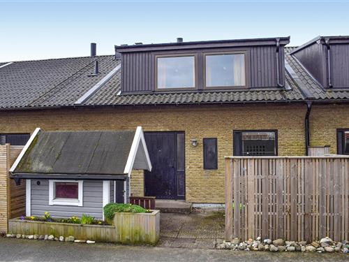 Fritidshus - 6 personer -  - Flintlåsgatan - 271 36 - Ystad