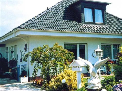 Holiday Home/Apartment - 2 persons -  - Rosengrund - 25761 - Büsum